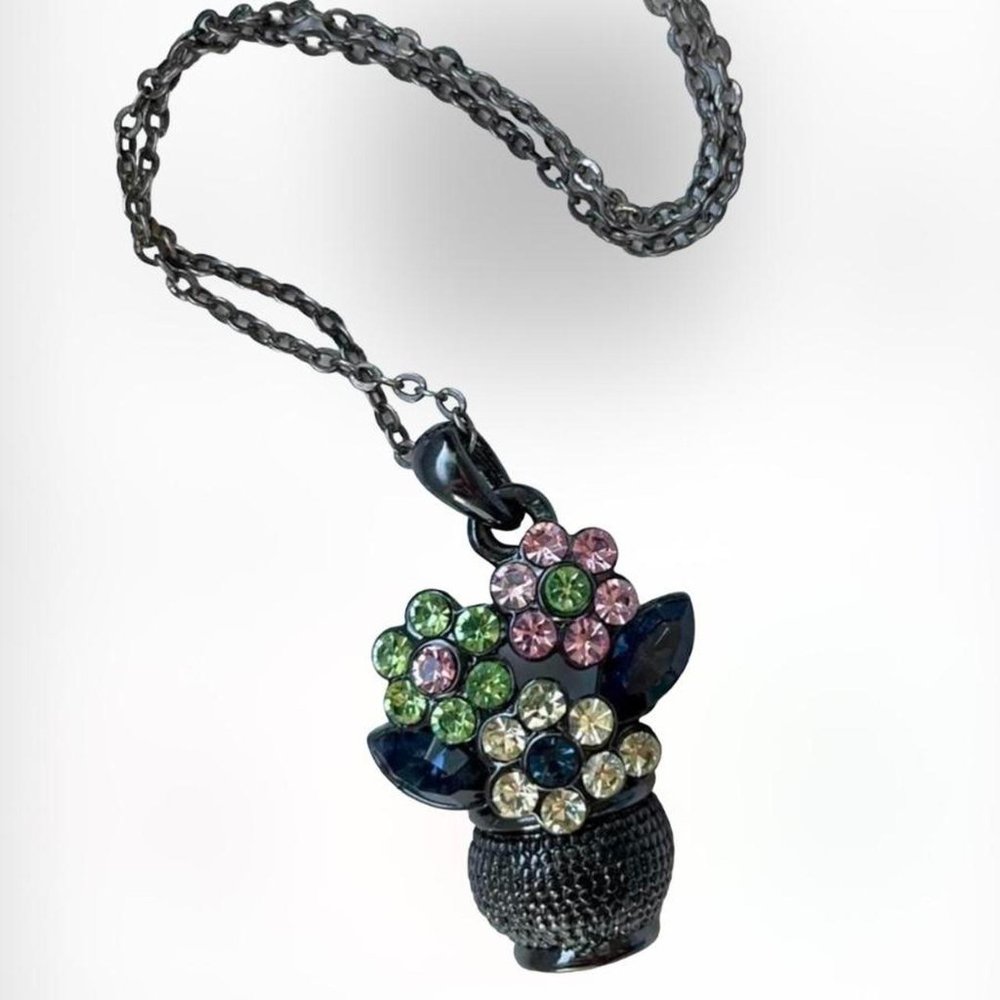 gunmetal flower bouquet necklace
